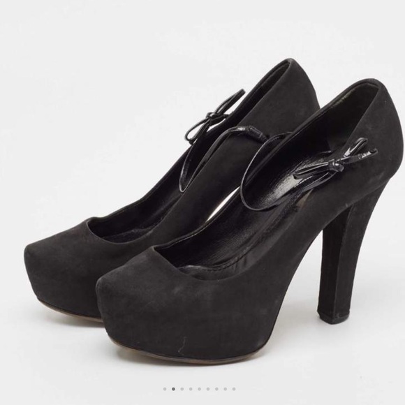 Louis Vuitton 🎉host pick🎉Black Suede Varennes Strap Platform Pumps - Picture 2 of 12